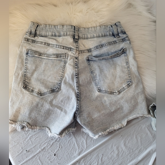 Refuge Light Blue Distressed Jean Shorts, Size 9 (30) - Picture 2 of 4